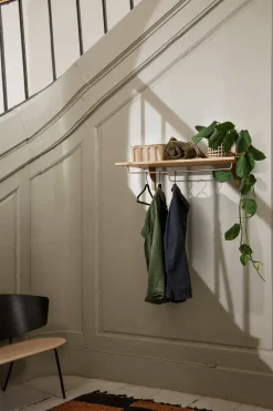 Sector shelf with hanging rail 37x87 cm, Oak-black brass