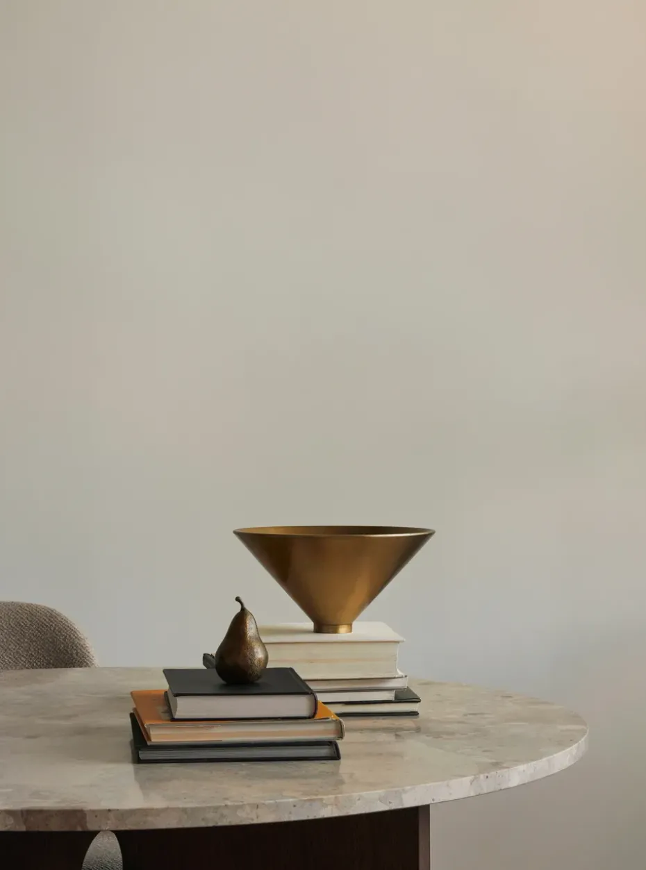 Sentimant decoration pear, Brass