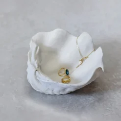 Shell decoration, Small