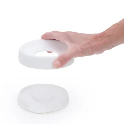 Soap tray with concealed drain spout in silicone - medium, White