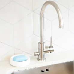 Soap tray with concealed drain spout in silicone - medium, White