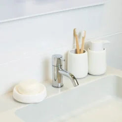 Soap tray with concealed drain spout in silicone - medium, White