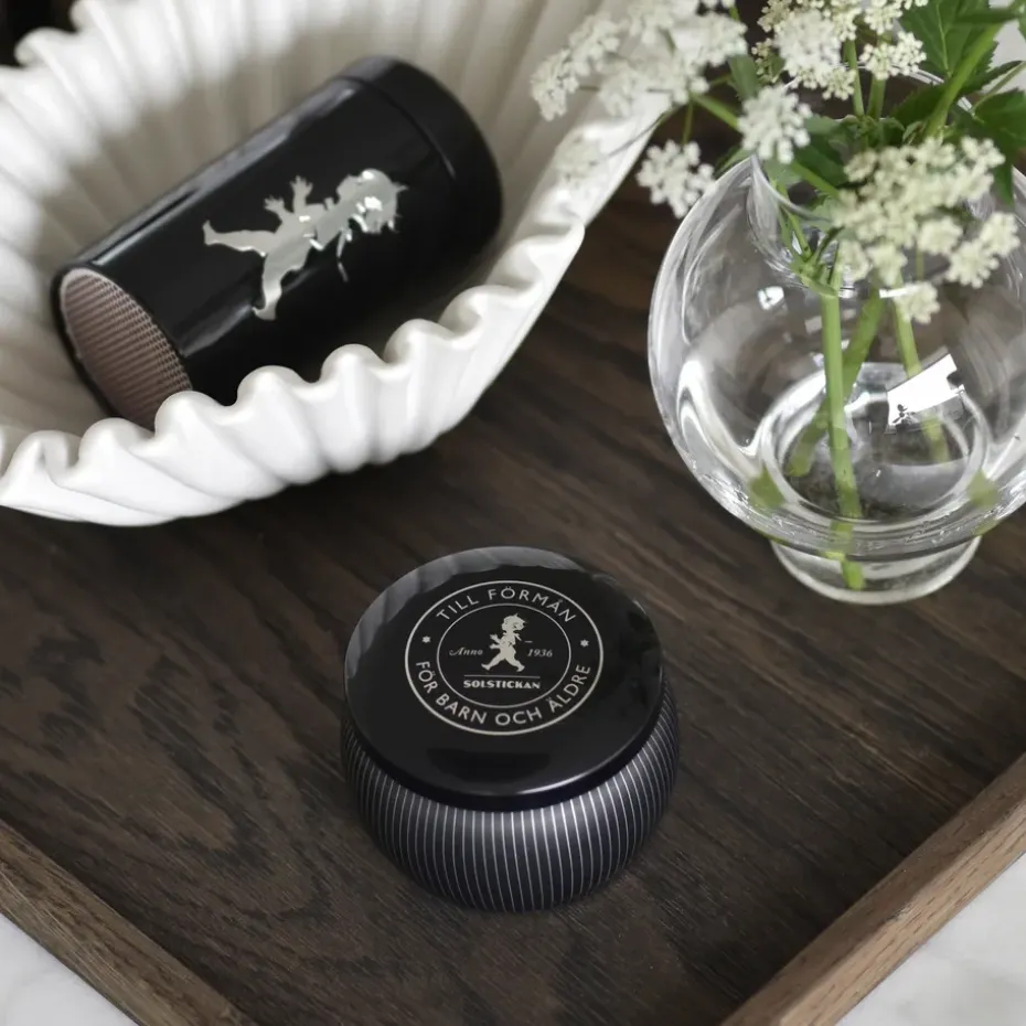 Solstickan scented candle 25 h, Black-cedarwood