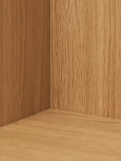 Stagger shelf square, Oiled Oak