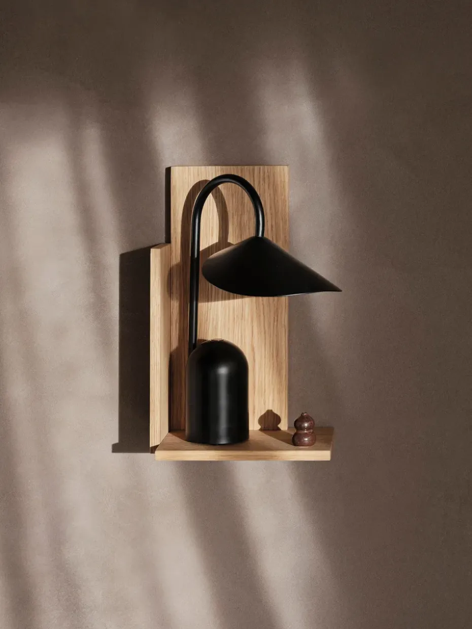 Stagger shelf tall, Oiled Oak