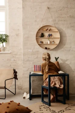 The Round Dorm shelf, Ø 55 cm