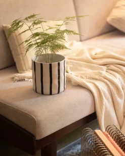 Thrive flowerpot Ø16 cm, White-black