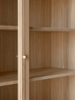Trace SC88 display cabinet 120x192x40 cm, Natural oak