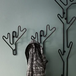 Twig coat hanger, black