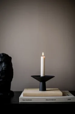Uma candle sticks, Black