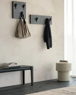 Utilitile wall hanger clothes hanger, Lacquered oak-black-large