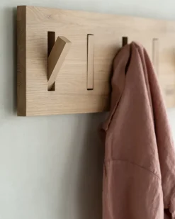 Utilitile wall hanger clothes hanger, Lacquered oak-large