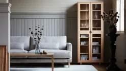 Vidja hight display cabinet, White pigmented oak