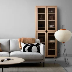 Vidja hight display cabinet, White pigmented oak