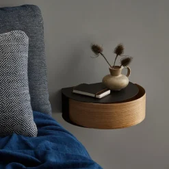 Wallie shelf, black. oak